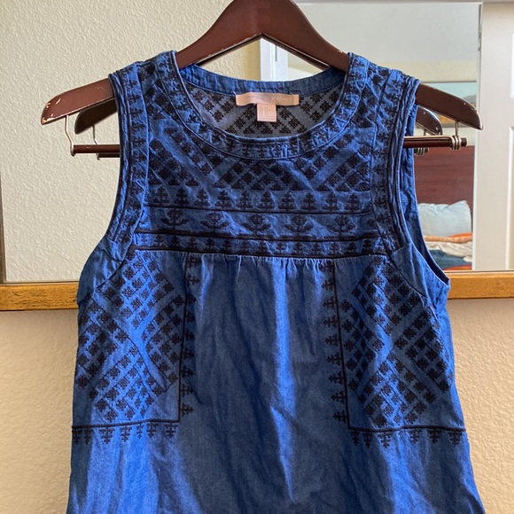 Forever21 Sleeveless Chambray Dress with Cross-stitching details XS - Picture 2 of 3